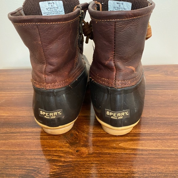 Sperry duck boots size 9 - Picture 5 of 7